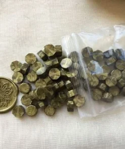 Alternative view of Perline Ceralacca Verde Scuro Per Chiusura Partecipazioni Con Timbro